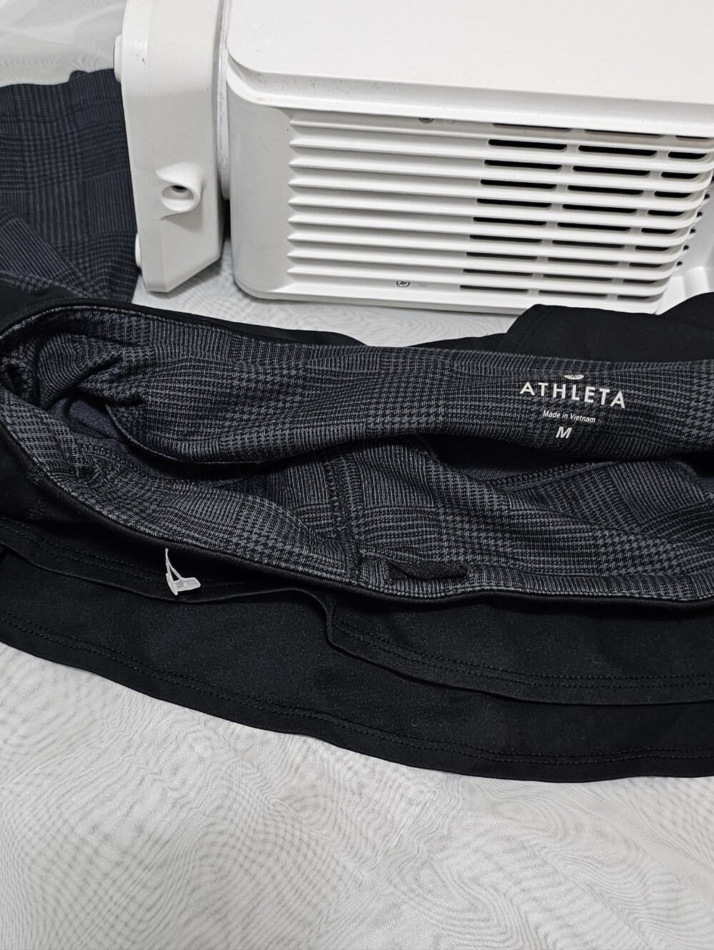 Athleta Black Plaid Skirted Capri Leggings - Picture 4 of 5